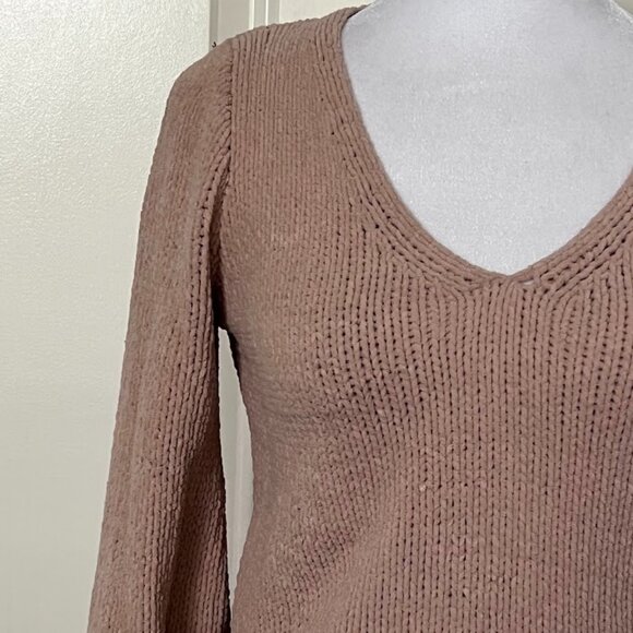 Abercrombie & Fitch Soft A&F Collection Pink V-Neck Sweater Size XS - Picture 11 of 15